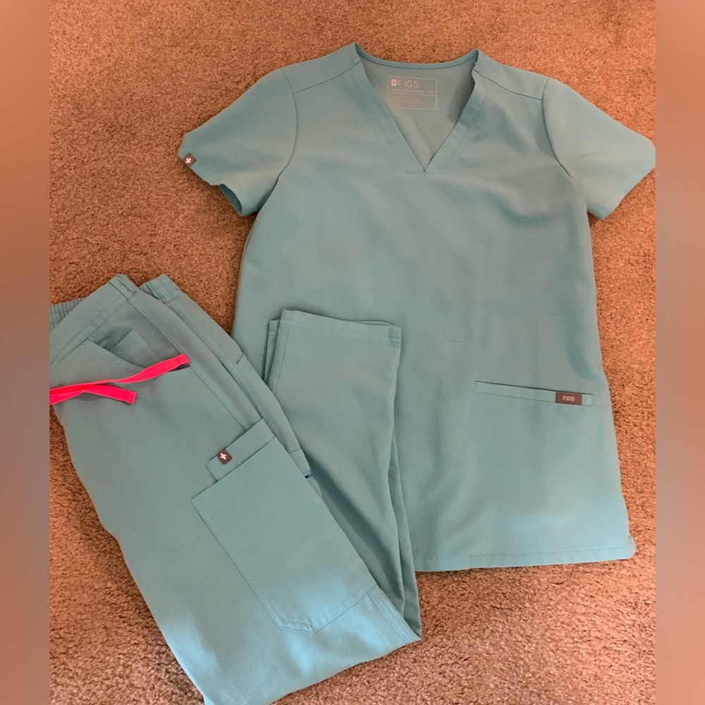 Figs Scrubs Cargo one pocket Technical collection xxs pants xs top
